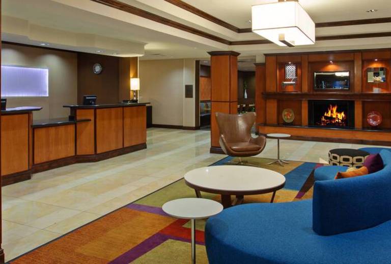 Fairfield Inn and Suites West